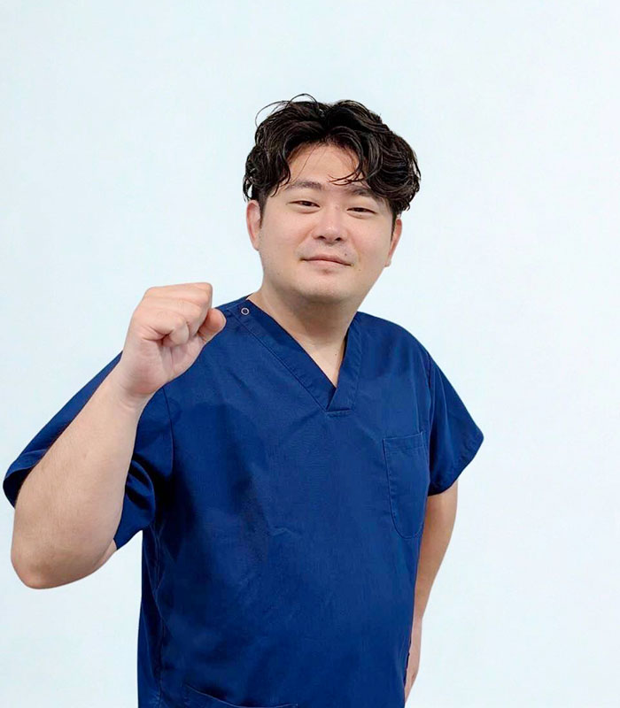 院長：辻本聖直